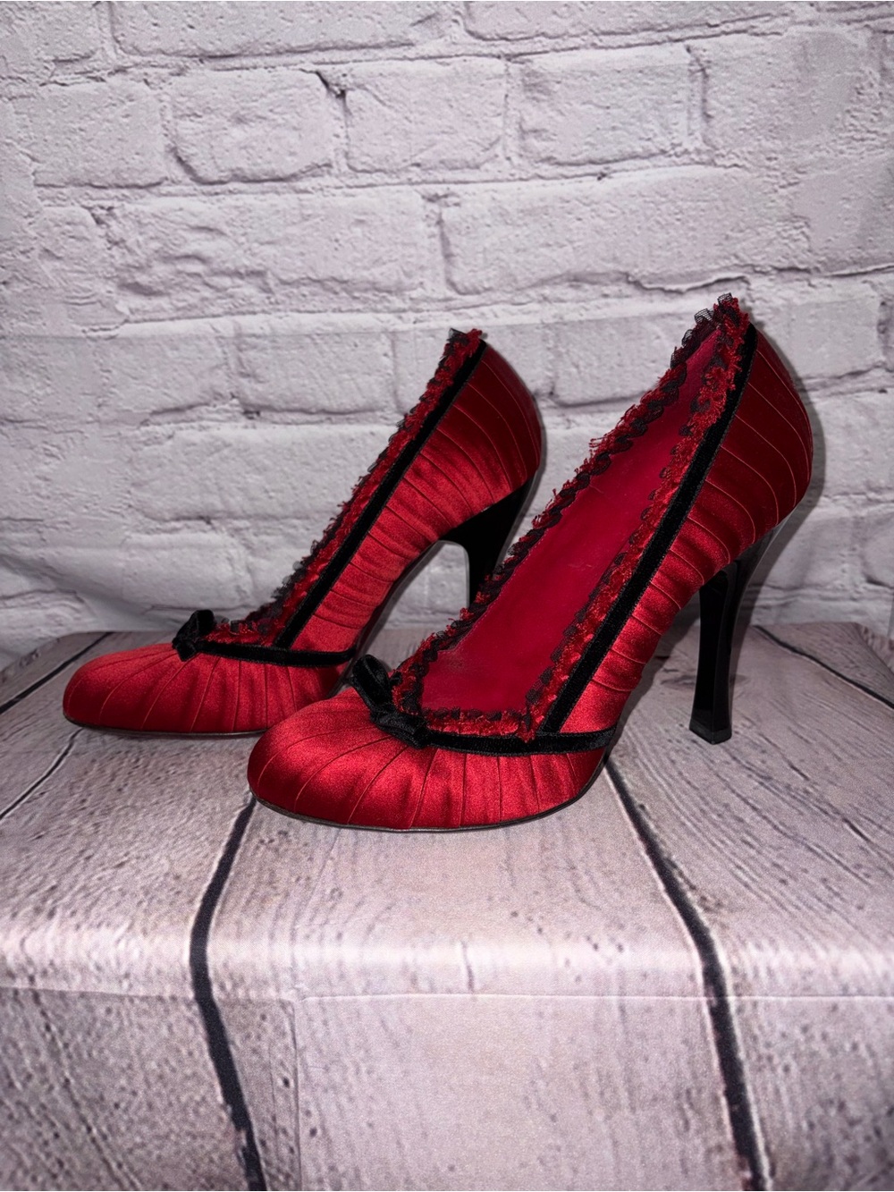 Vintage Louis Vuitton Satin
Balmoral Pumps Red Black Bow
Fringe Women's Size 39